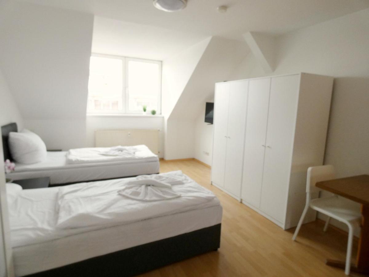 Sunnyhome Monteurwohnungen Und Apartments In แอร์ฟวร์ท ภายนอก รูปภาพ
