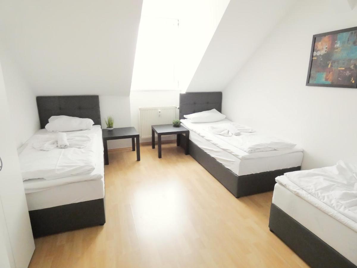Sunnyhome Monteurwohnungen Und Apartments In แอร์ฟวร์ท ภายนอก รูปภาพ