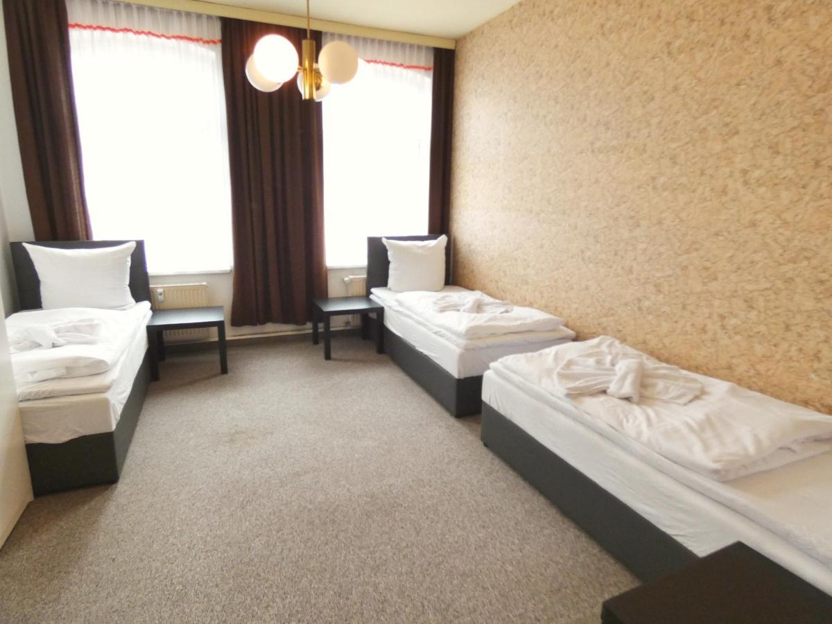 Sunnyhome Monteurwohnungen Und Apartments In แอร์ฟวร์ท ภายนอก รูปภาพ